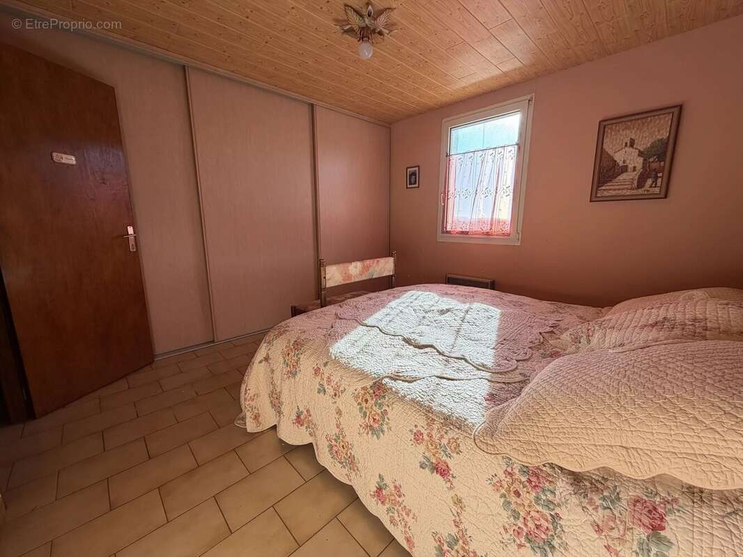 Maison à CHATEAUNEUF-DE-GADAGNE