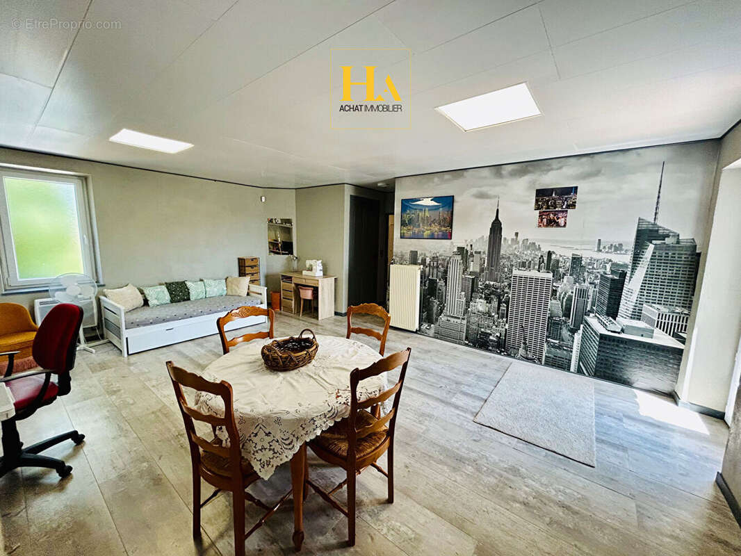 Maison à MONTELIMAR