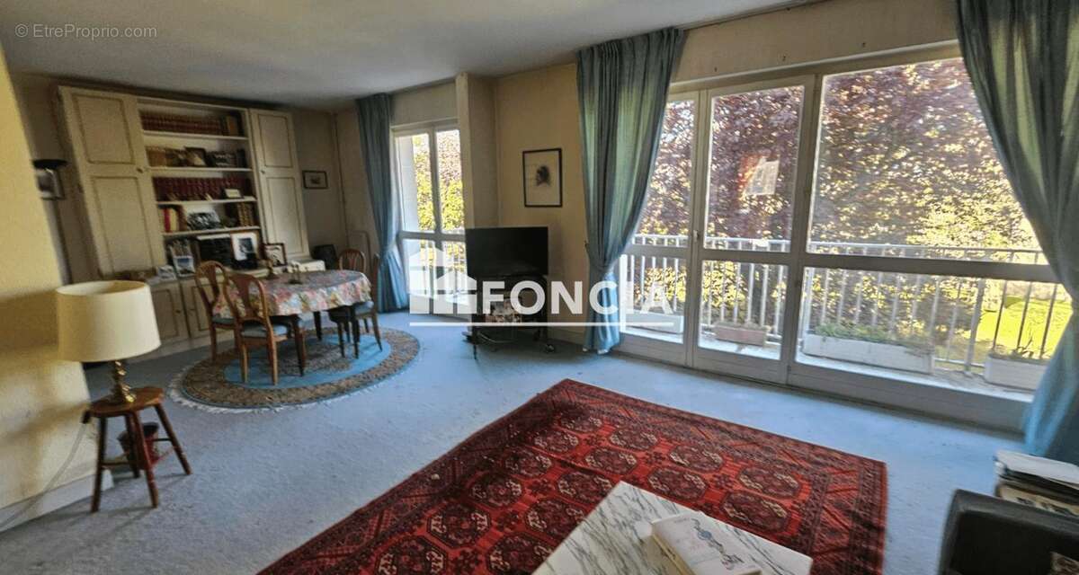 Appartement à CHAMBOURCY