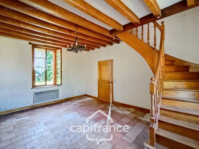Maison à vendre 4 pièces LA CHAPELLE GAUGAIN (72)  -  Terrain 2925 m²  - - photo 5