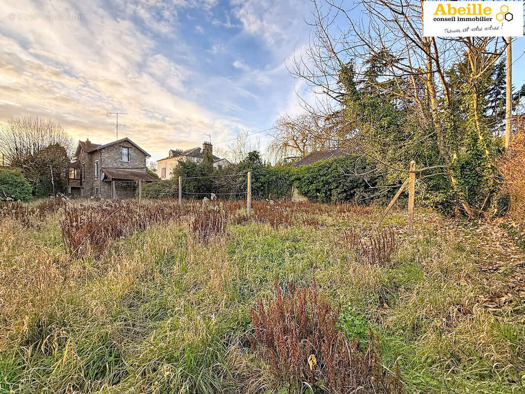 Maison ancienne de 66 m2 sur sous-sol total avec garage attenant, et preau attenant terrain de 619 m2. - photo 9