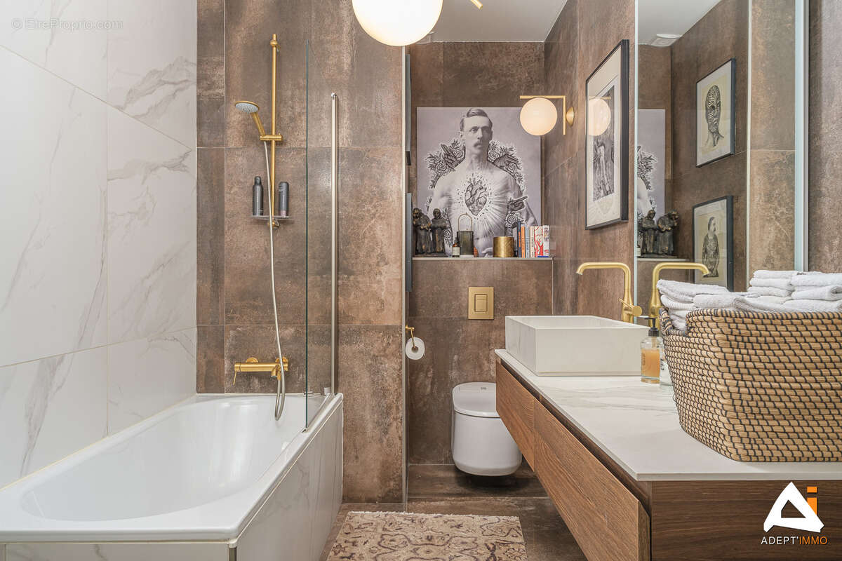 Appartement à MARSEILLE-6E