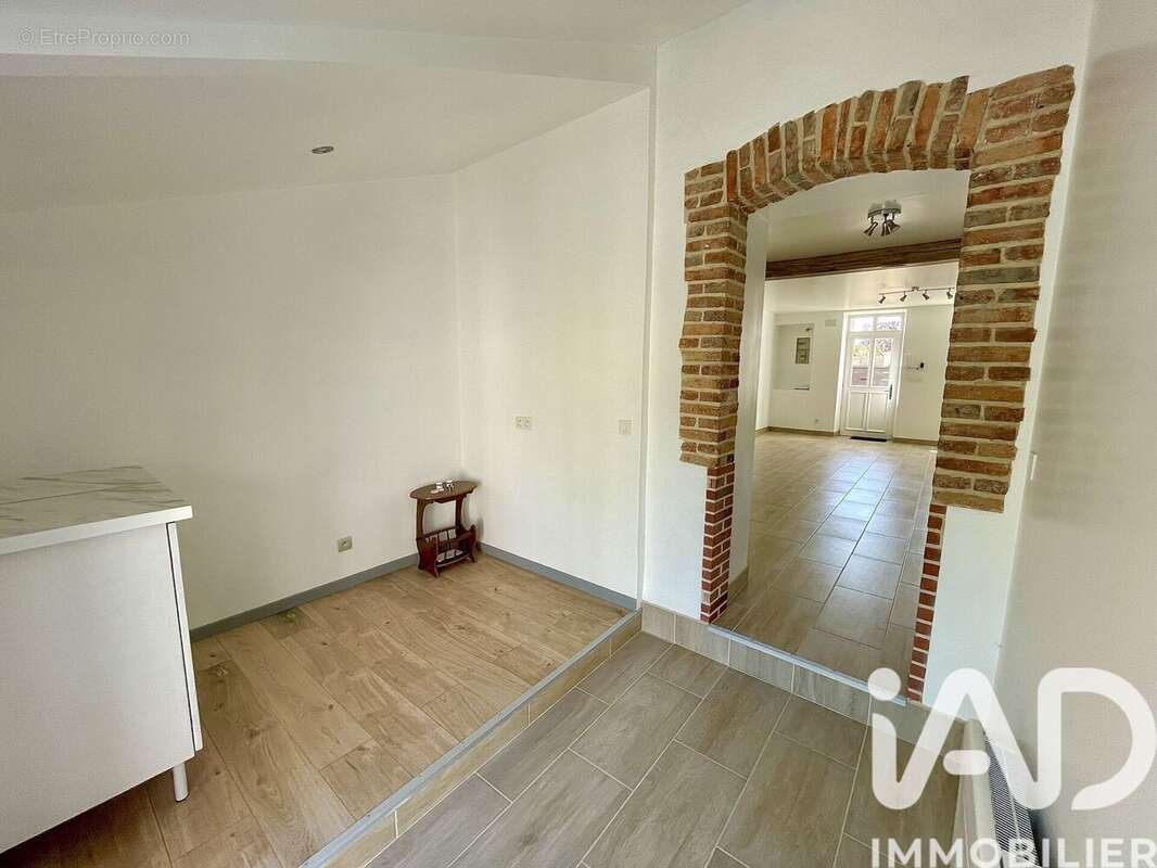 Photo 6 - Maison à LATHUS-SAINT-REMY