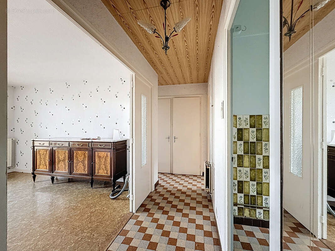 Appartement à SAINT-ETIENNE