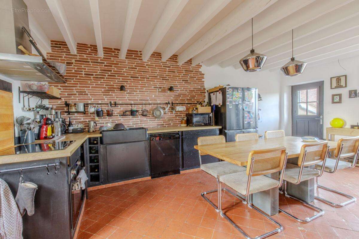 Maison à OINVILLE-SUR-MONTCIENT