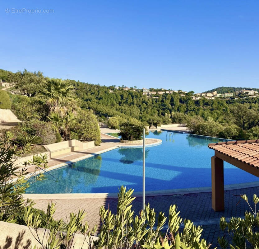 Appartement à LES ISSAMBRES