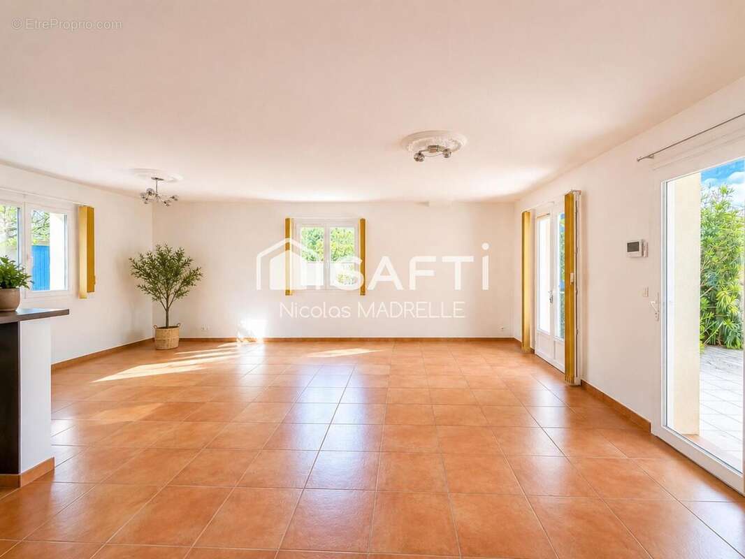 Photo 3 - Maison à IZON