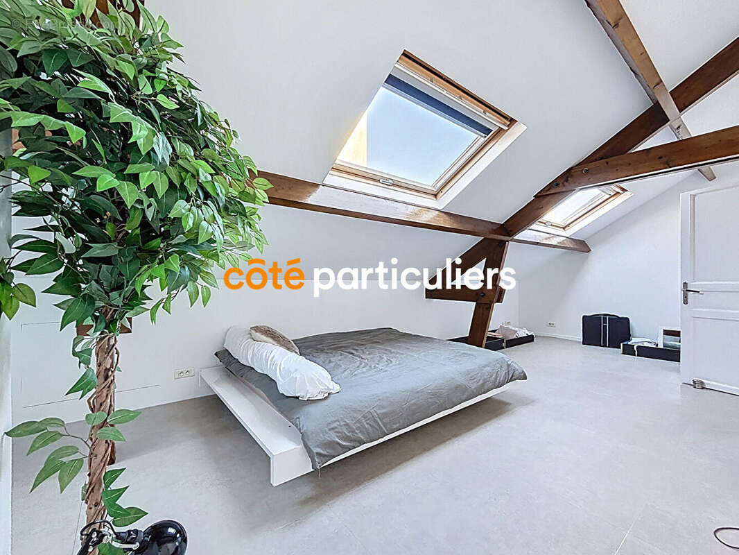 Maison à SAINT-MAUR-DES-FOSSES