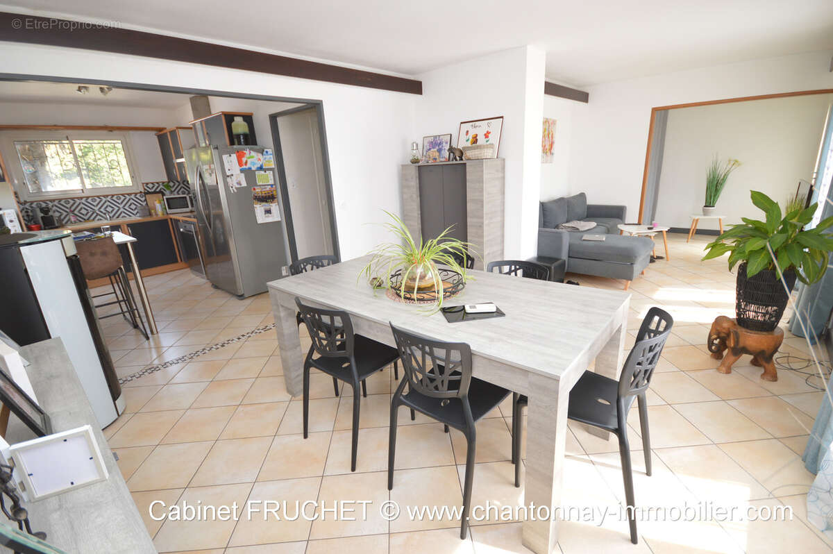 Maison à CHANTONNAY