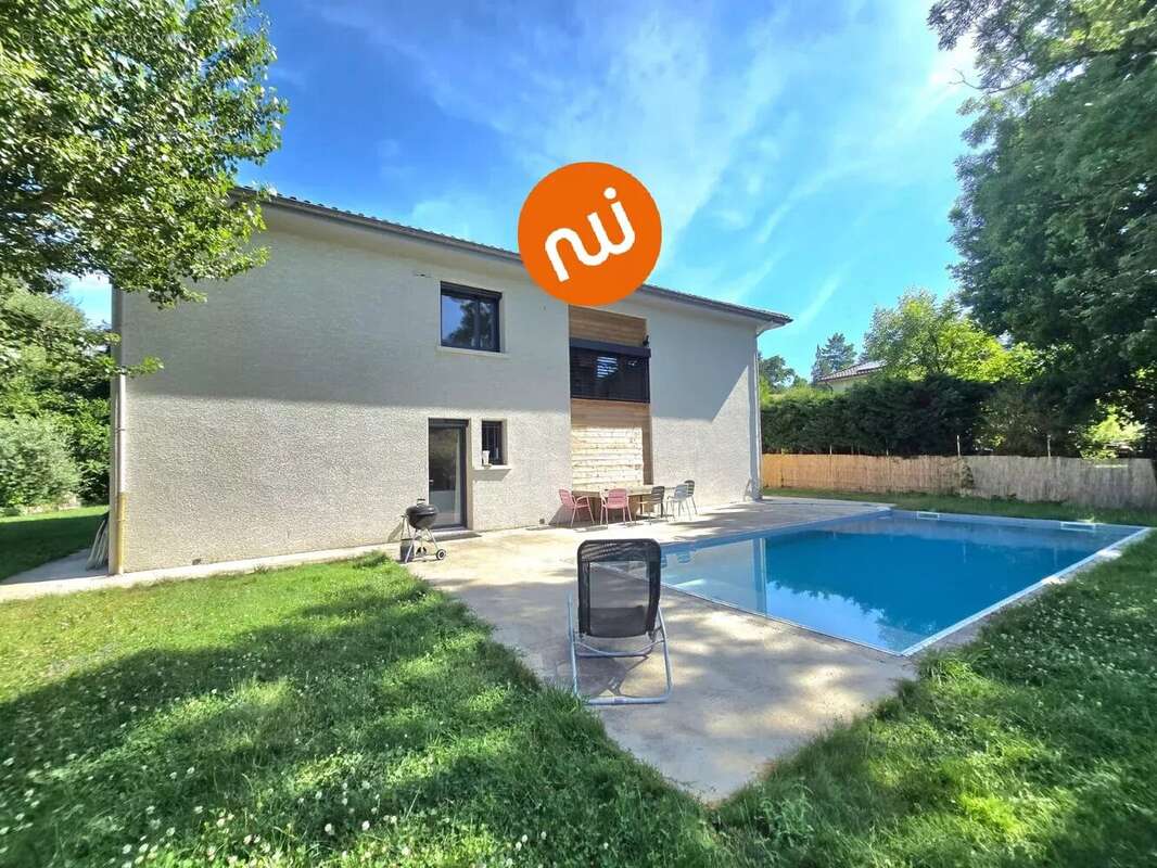 Maison 5 chambres 150m² avec garage et piscine - photo 2
