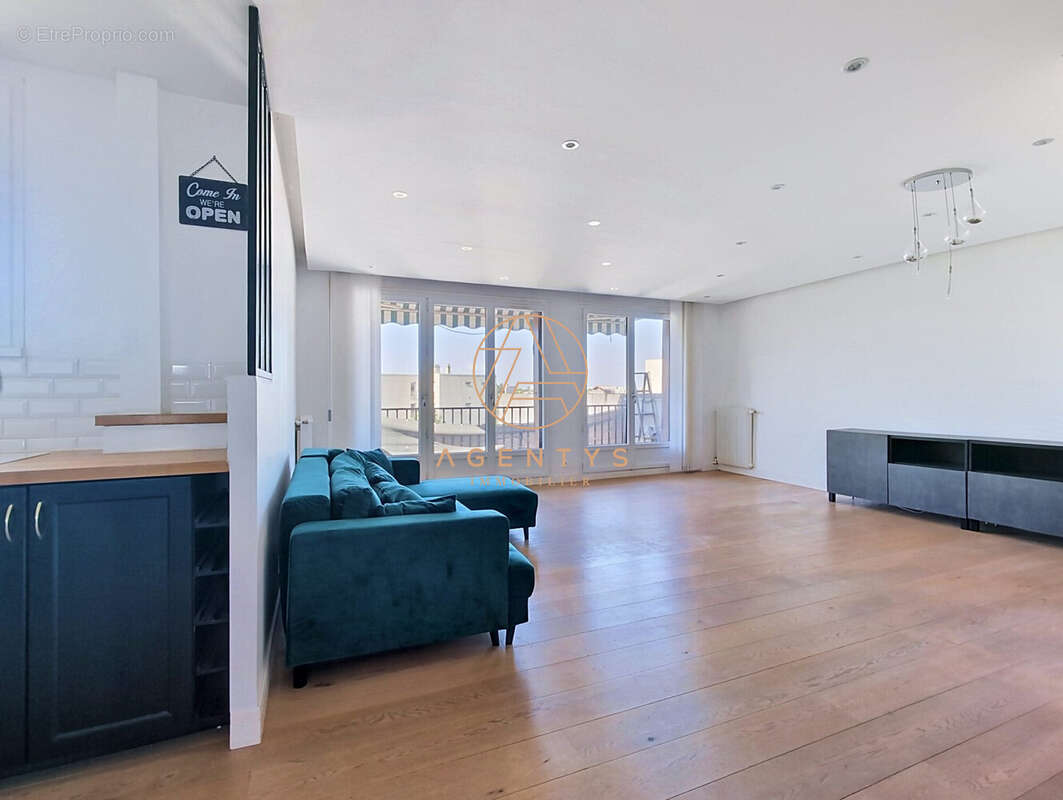 Appartement à SAINT-MAUR-DES-FOSSES
