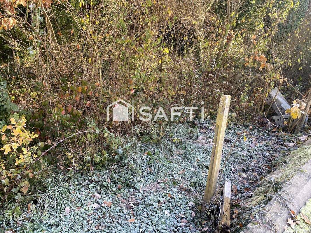 Photo 1 - Terrain à AUGNY