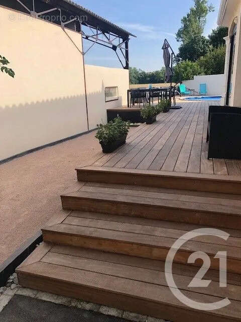 Maison à CHAMPNIERS