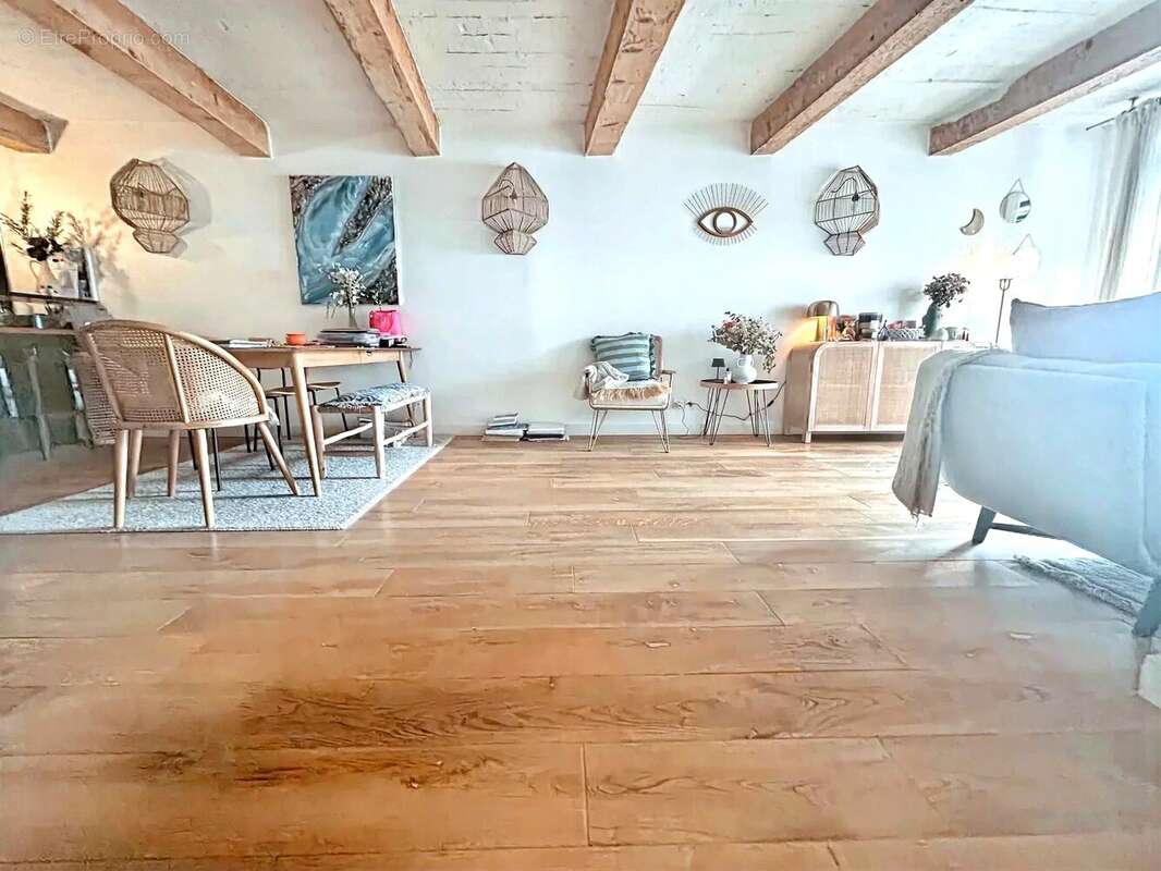 Appartement à MARSEILLE-7E