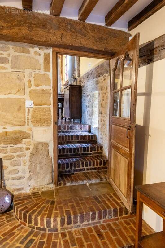 Maison à PONT-L&#039;EVEQUE