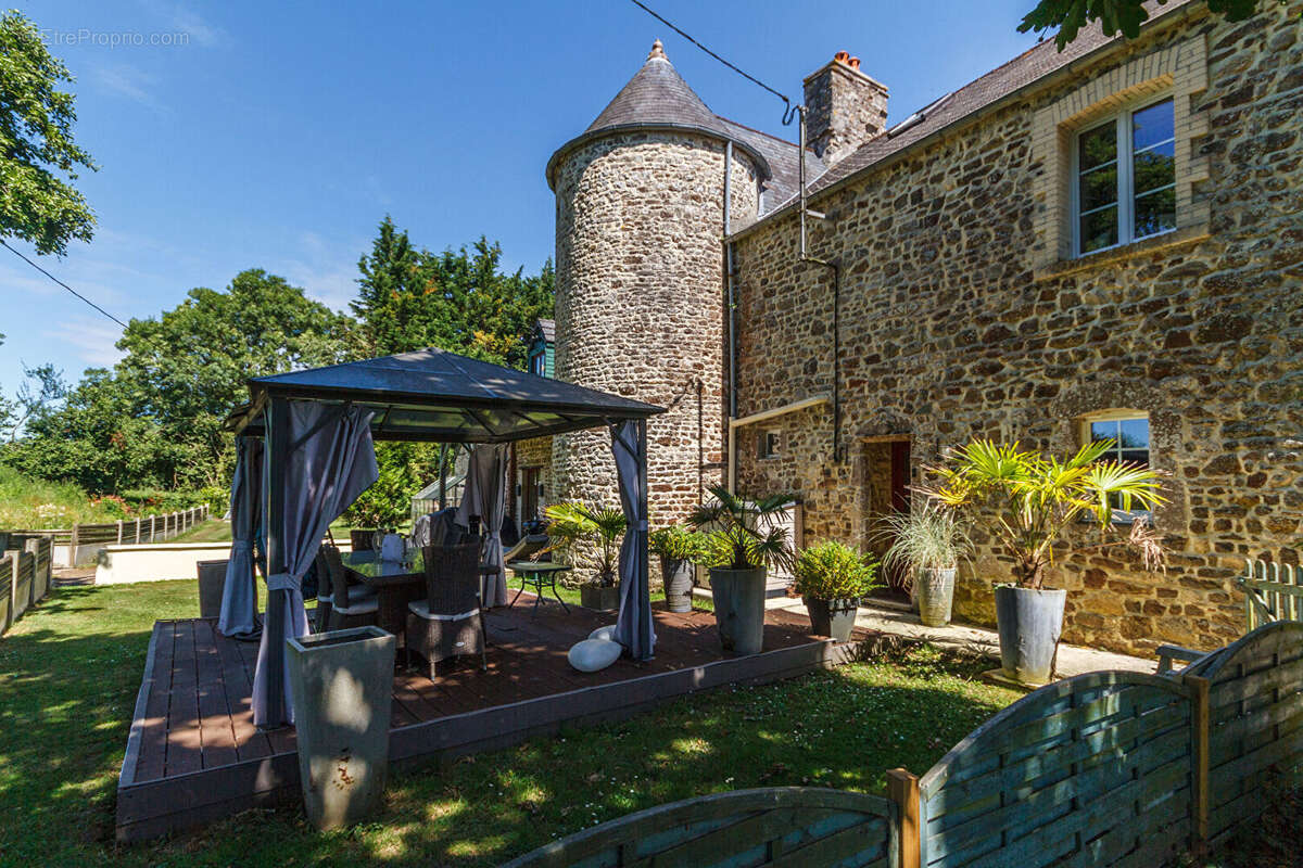 LA MANCHE Demeure de prestige pret Saint Sauveur Le Vicomte Maison avec 4 Gites, Apartment et Piscine - photo 16