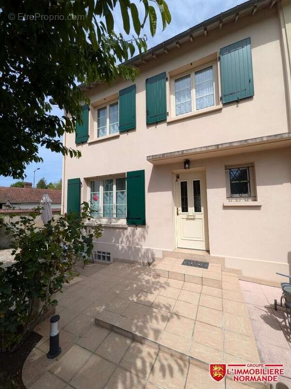 Maison à BENNECOURT