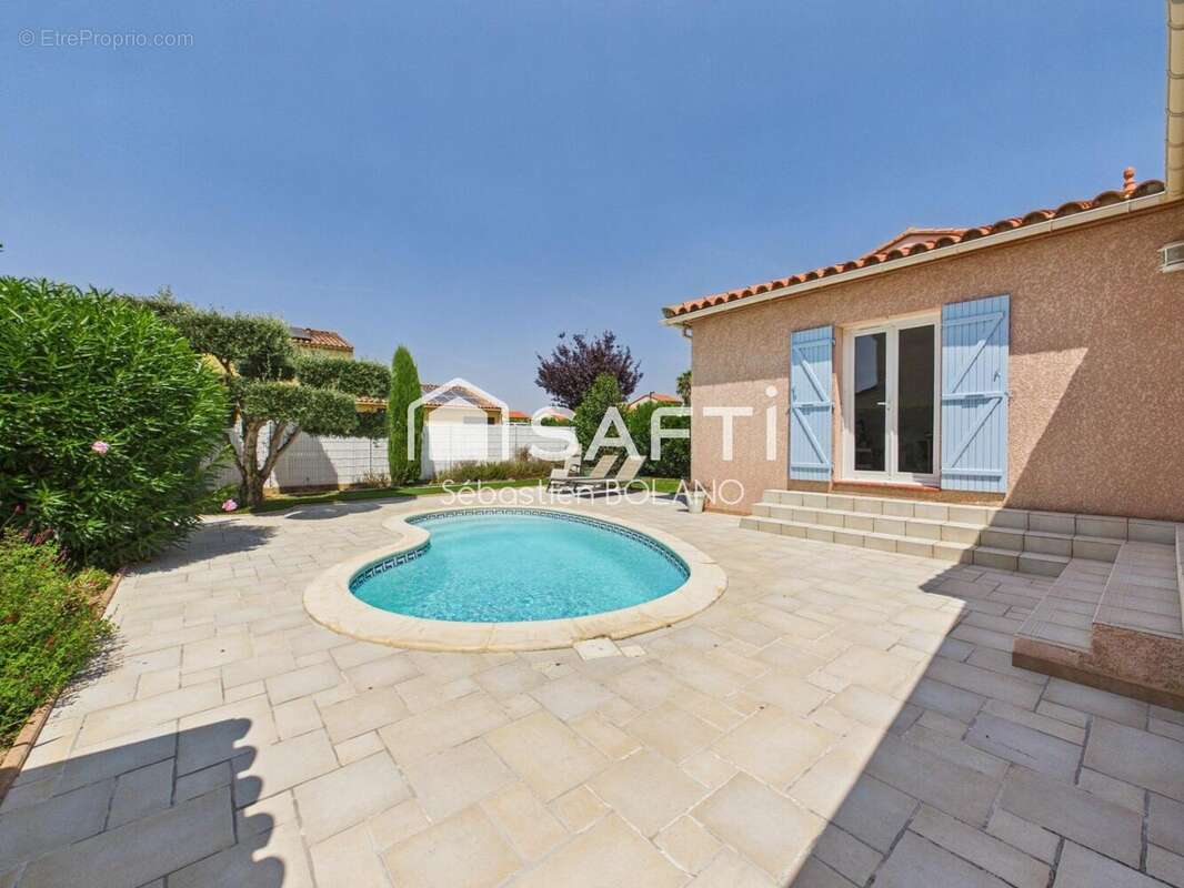Maison 106 m² à Claira  - photo 2