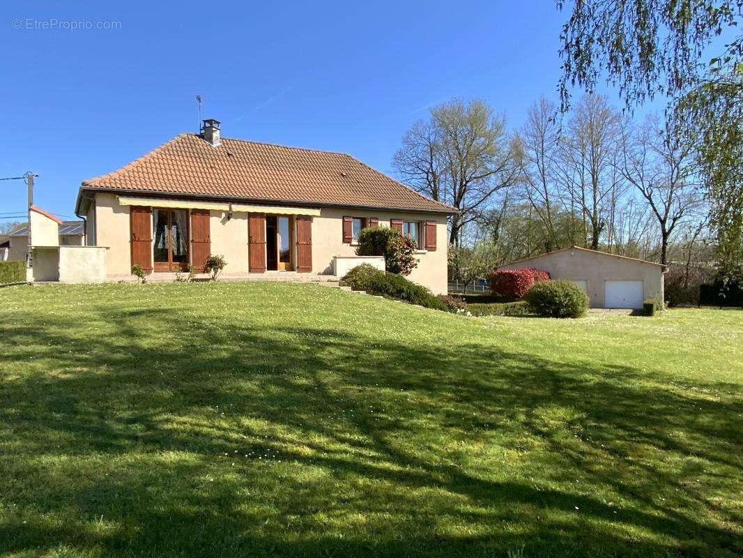 Maison à COUZEIX