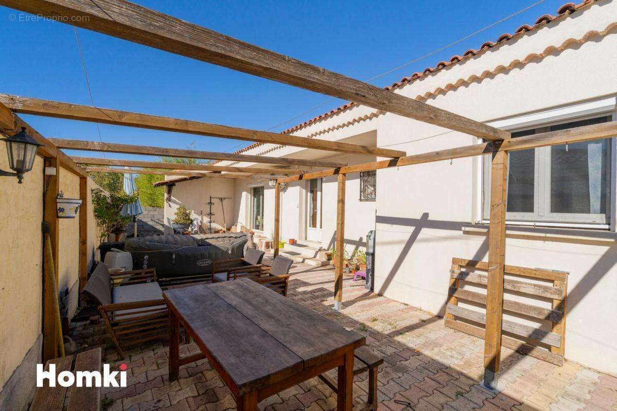 Maison à GIGNAC-LA-NERTHE