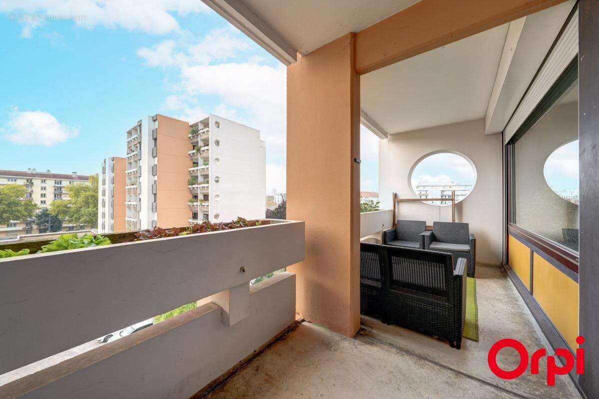 Appartement à VILLEURBANNE