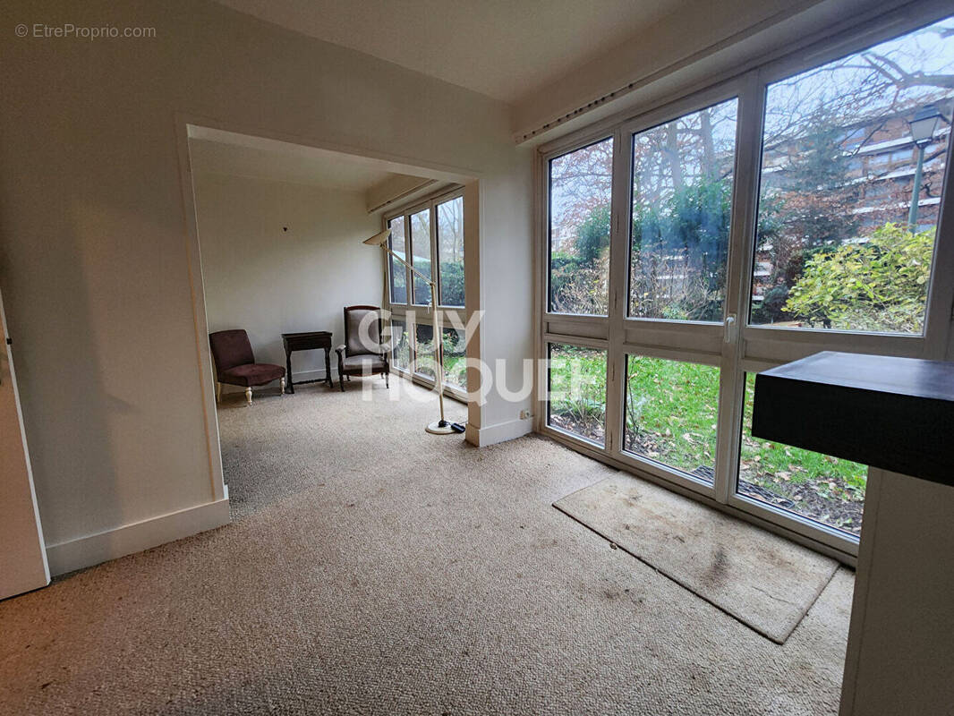 Appartement à LA CELLE-SAINT-CLOUD