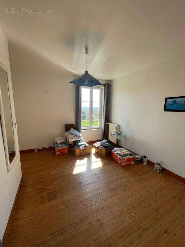 Maison à MOULINS-LA-MARCHE