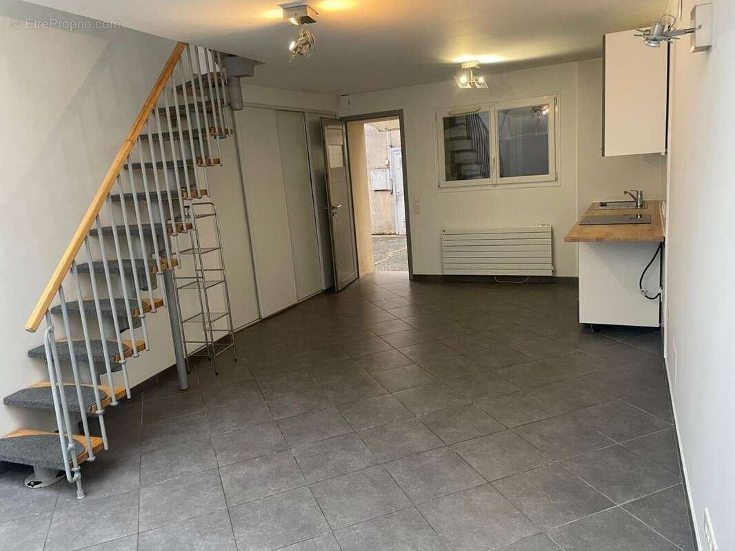 Appartement à VERRIERES-LE-BUISSON