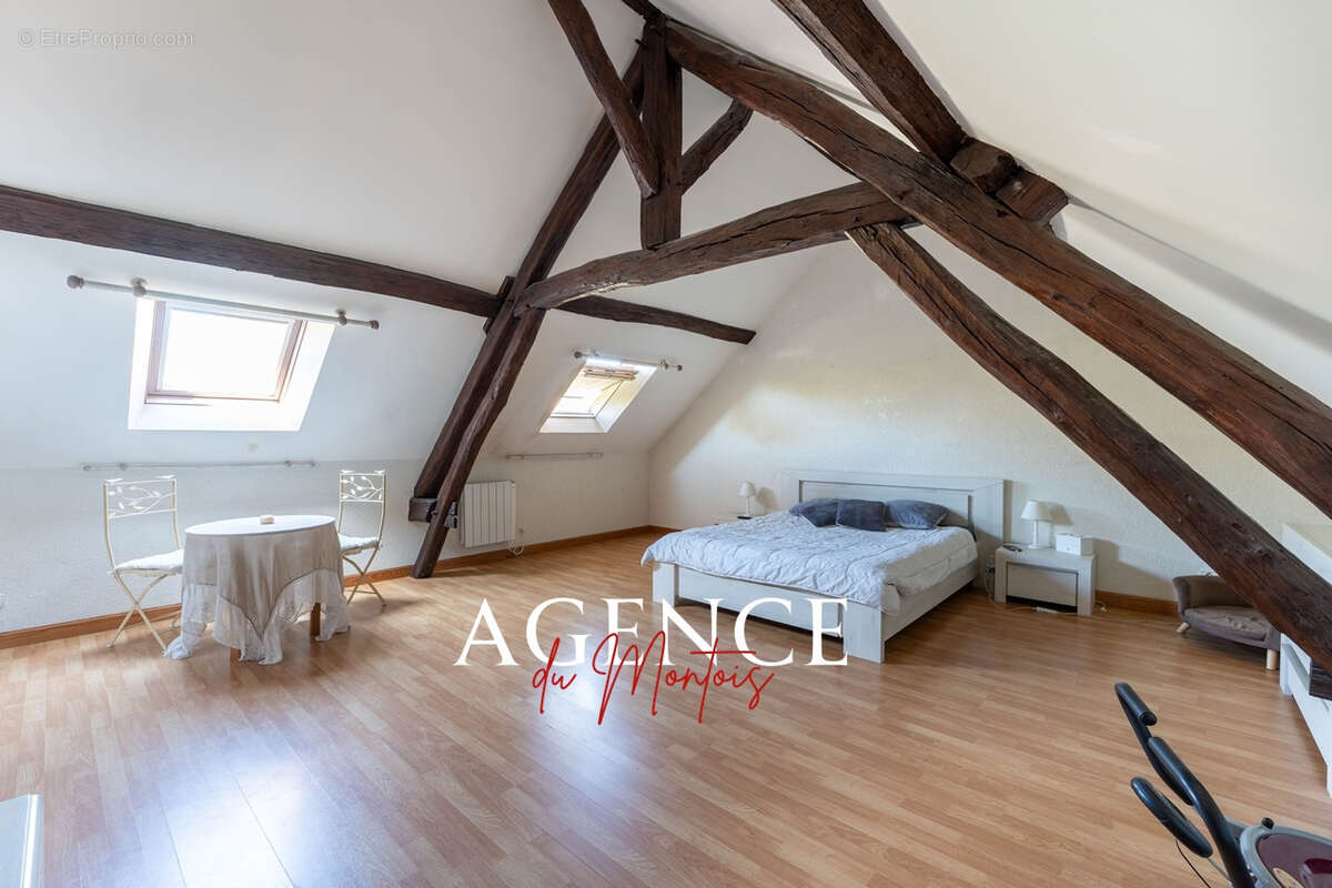 Maison à DONNEMARIE-DONTILLY