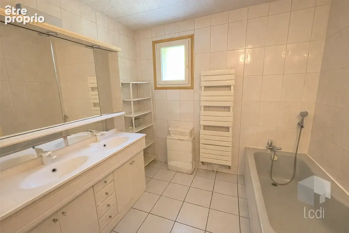 LE TEIL, maison de 160 m2 avec piscine - photo 11