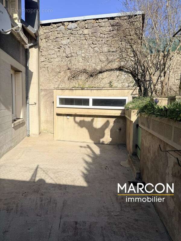 Maison de ville - Guéret, proche des commerces - photo 5