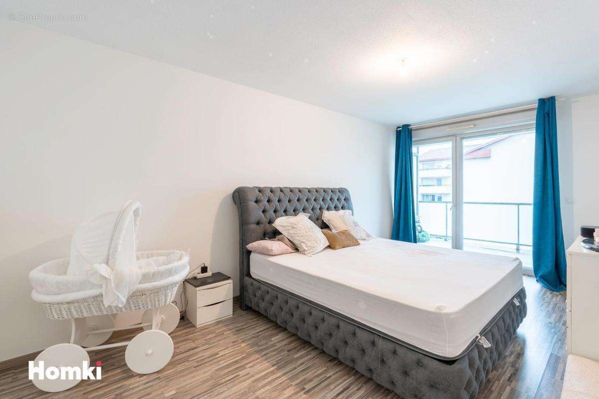 Appartement T4 de 81 m² à Saint-Fons 69190, Rue Robert et Reynier - photo 5