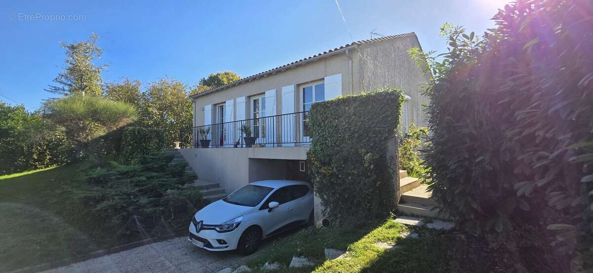 Maison à BUXEROLLES