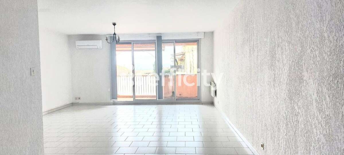 Appartement à SAUSSET-LES-PINS