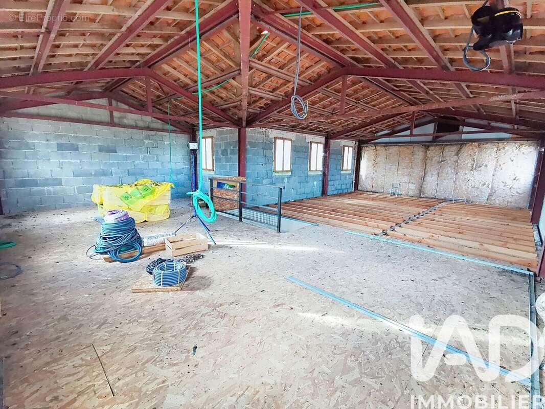 Maison 220 m² à Charras  - photo 7