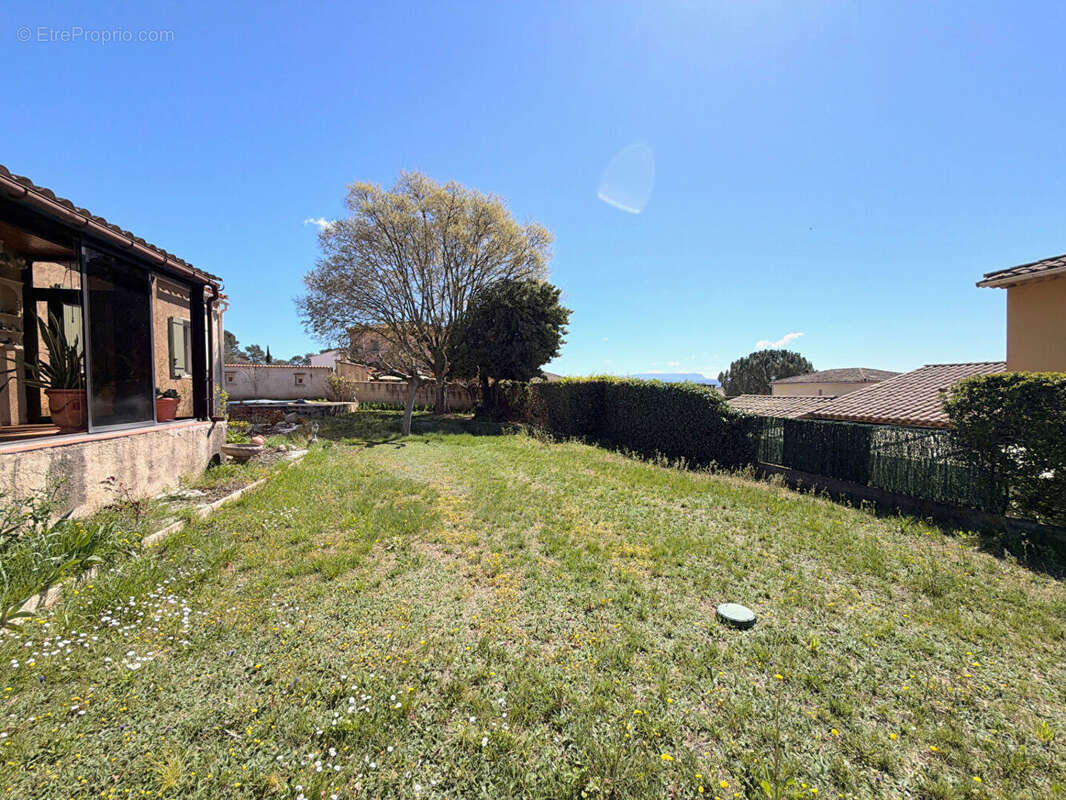 Maison à VILLELAURE