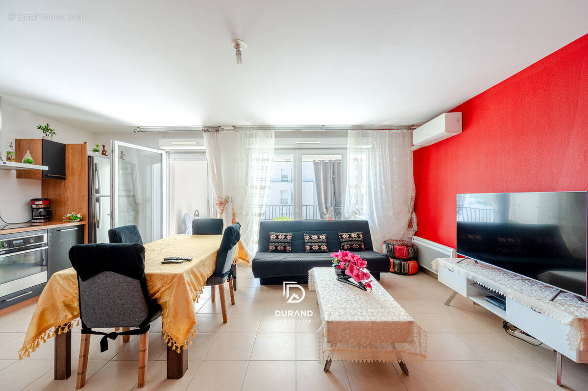 Appartement à MARSEILLE-3E