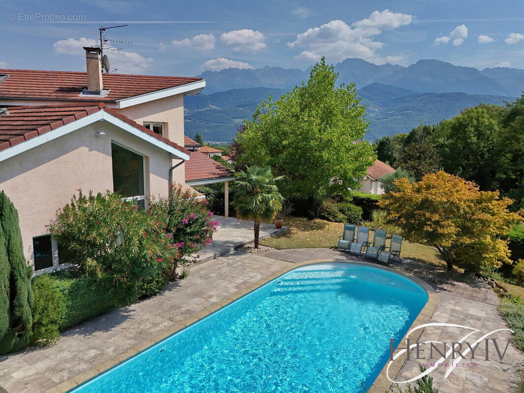 Maison à SAINT-ISMIER