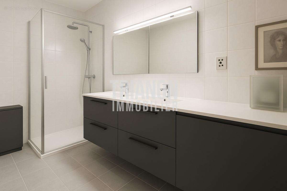 Appartement à LEVALLOIS-PERRET