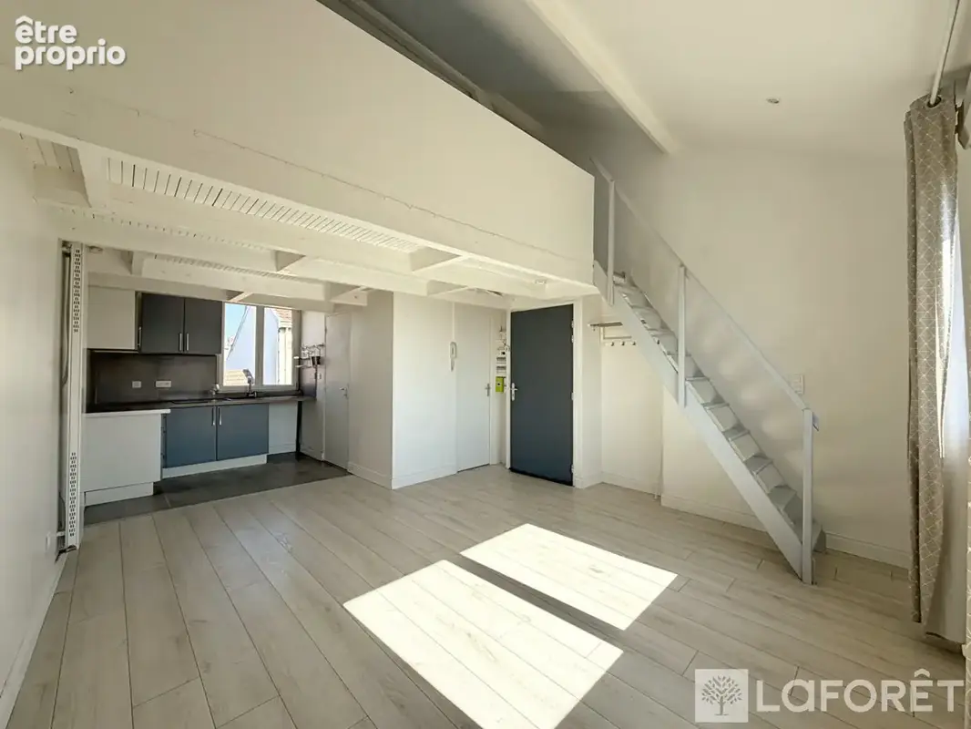 A vendre, Reims Jean Jaurès, T2 Duplex, 1 chambre - photo 4