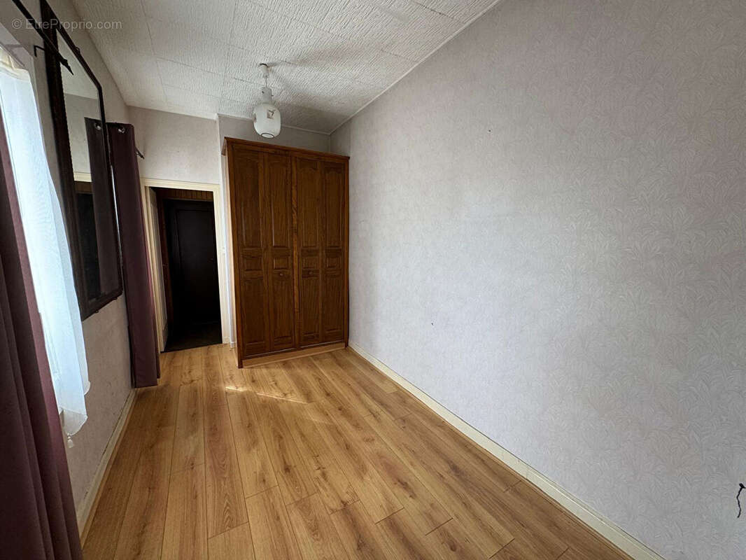 Maison à JUILLAN