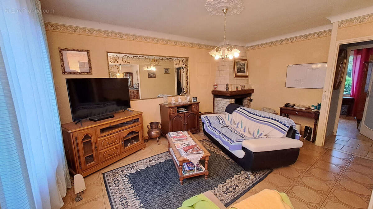 Maison à MAGNY-LES-HAMEAUX