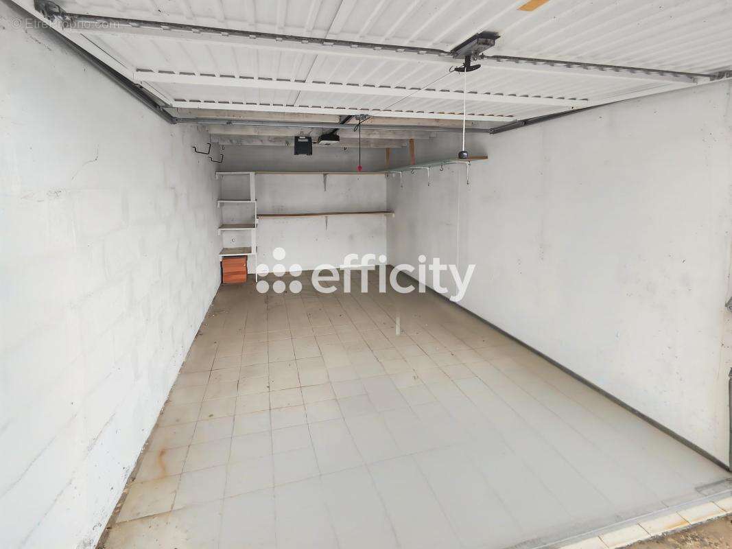 Parking à BRETIGNOLLES-SUR-MER