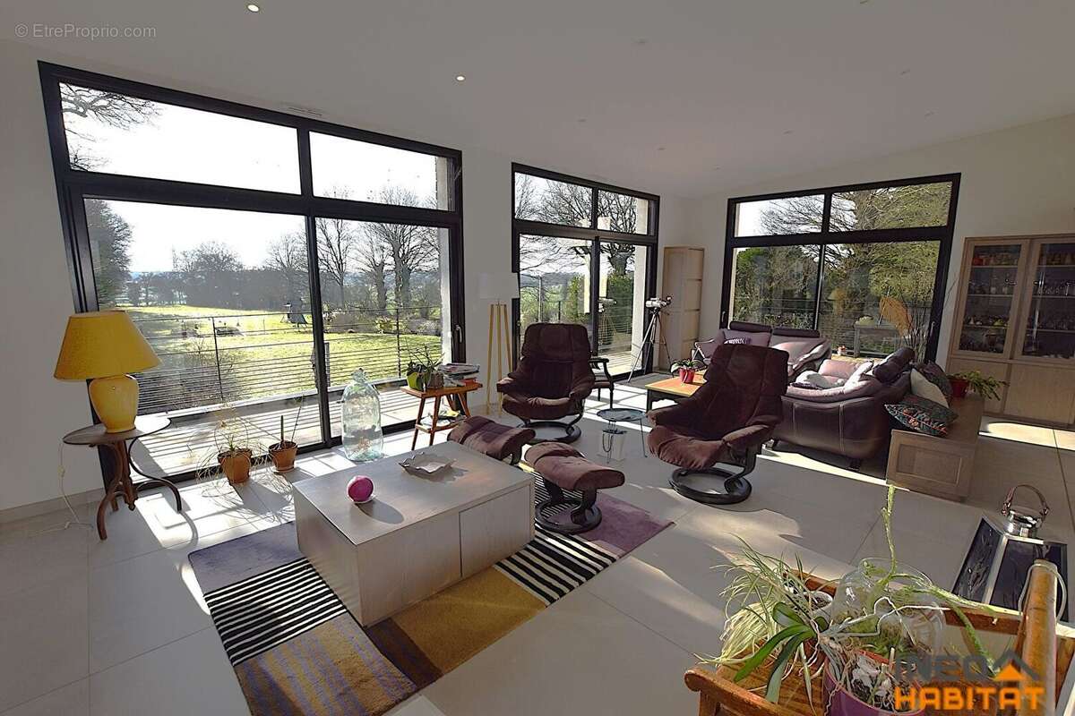 Maison à ERCE-PRES-LIFFRE