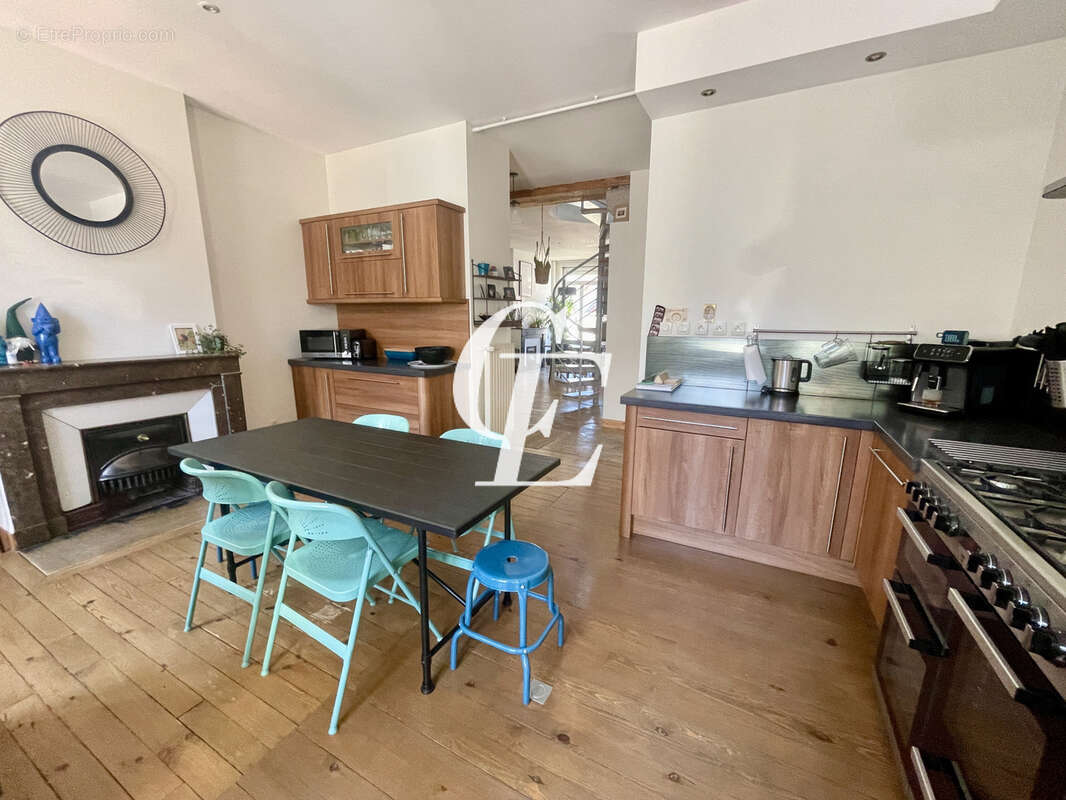 Appartement à SAINT-ETIENNE