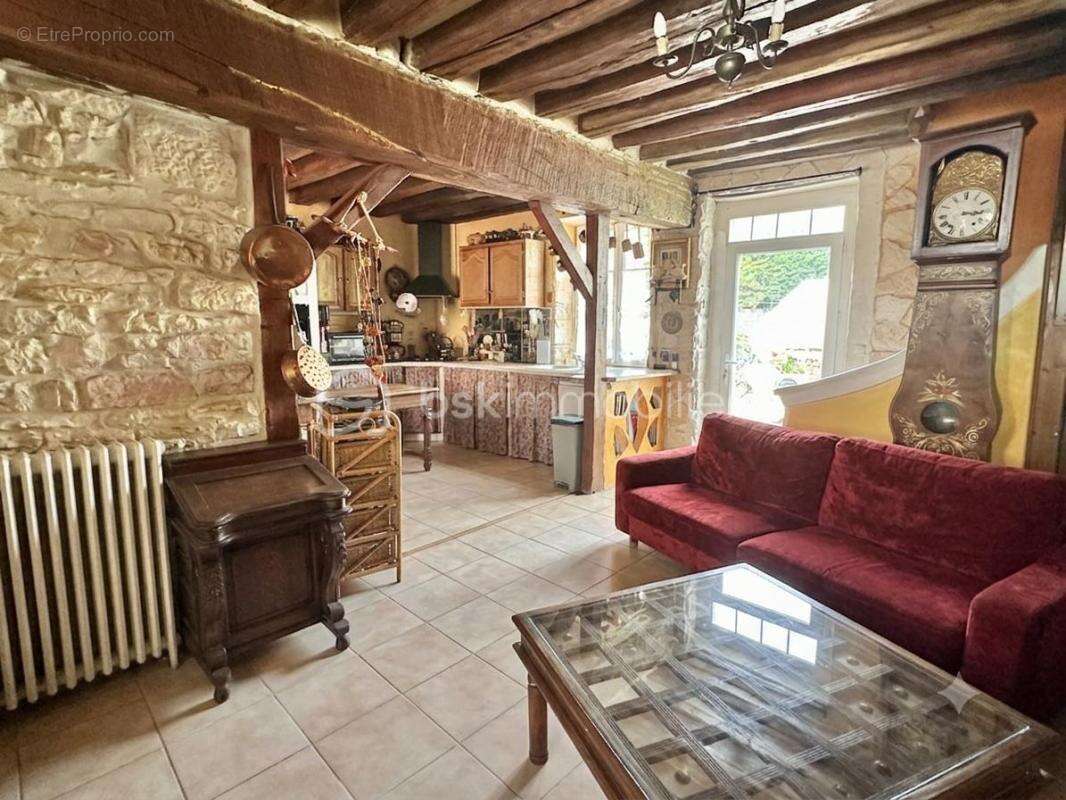 Maison de ville avec jardin et cave - photo 2