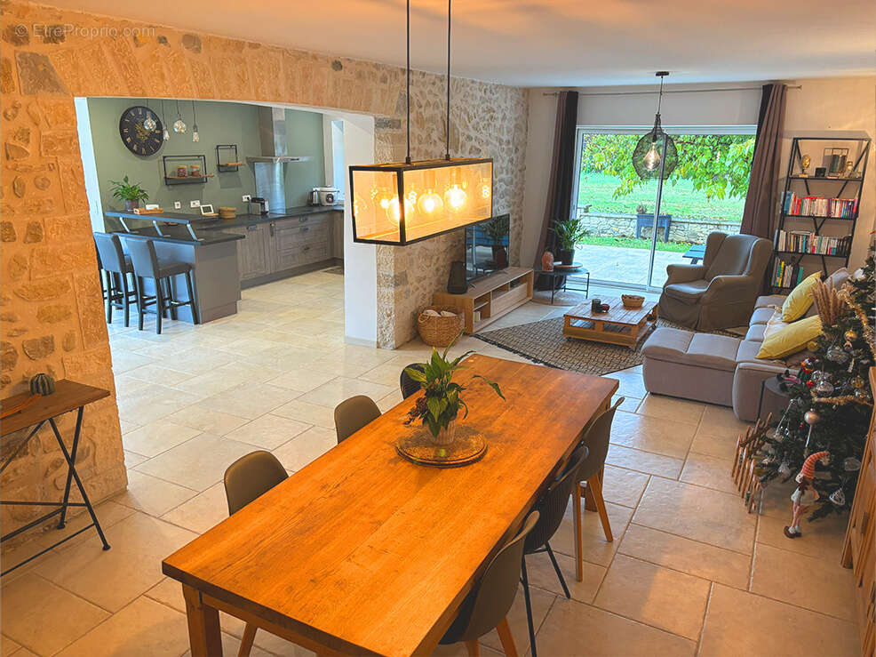 Maison à MONTBOUCHER-SUR-JABRON