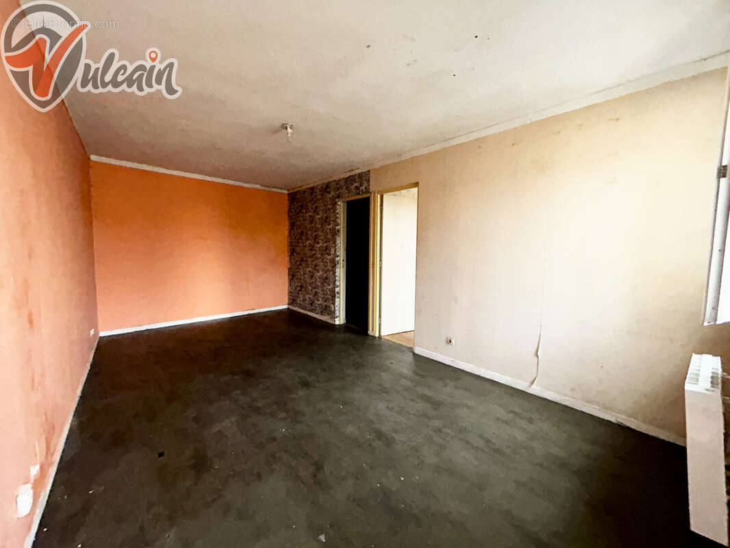 Appartement à SAINT-AMANT-TALLENDE