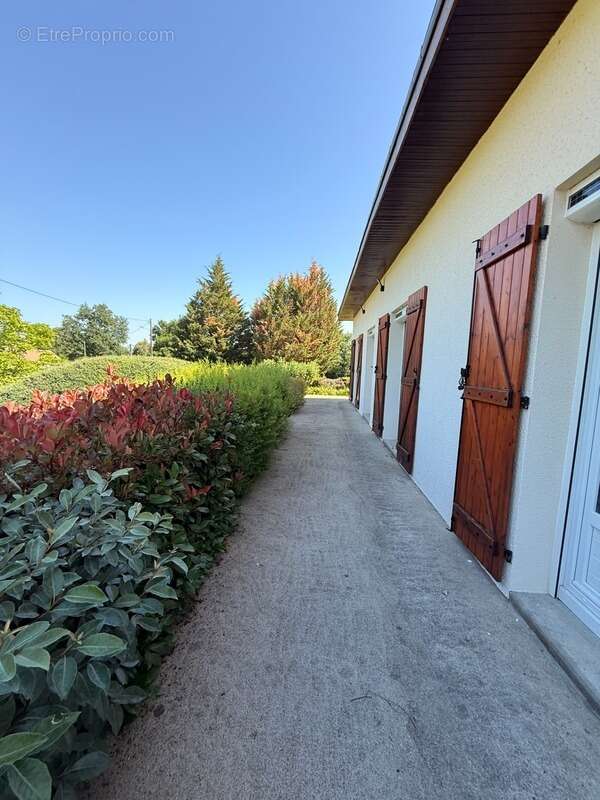 Maison à CHENIERS
