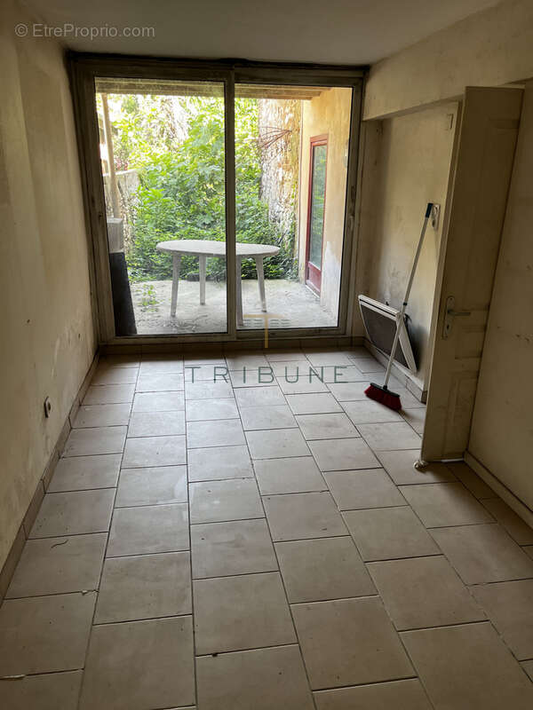 Immeuble entièrement vide - photo 22